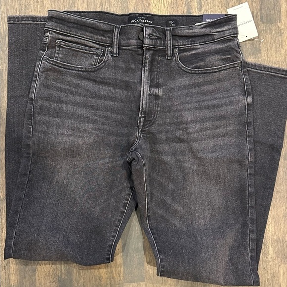 Lucky Brand Size 32 Skinny Jeans - Picture 2 of 4